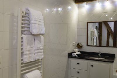 Green Bathroom
